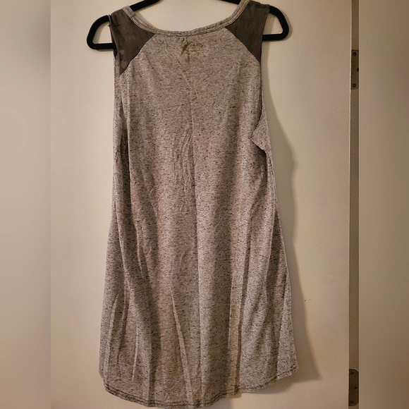 EUC Batman Pajama Lightweight Sleeveless Sleep Shirt Out All Night L - Picture 2 of 2